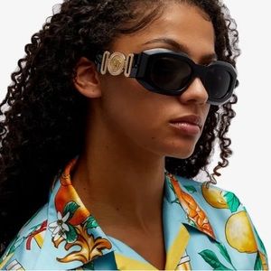 NEW VERSACE MEDUSA VE4425U GB1/87 VERSACE SUNGLASSES MOD 4425U BLACK EYEWEAR